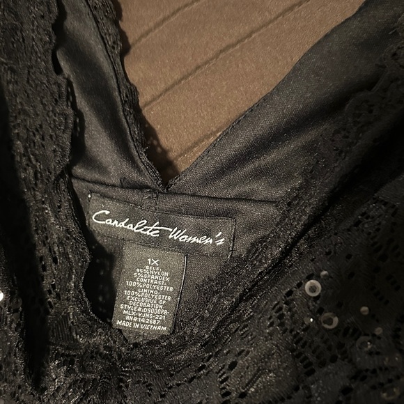 Elegant Black Lace Maxi Dress - Picture 3 of 3